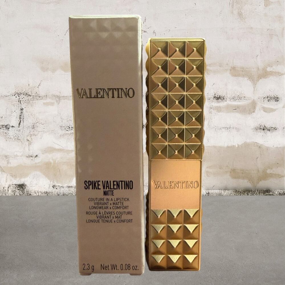 Valentino $48 Spike Valentino Buttery Matte Lipstick in 134R NIB